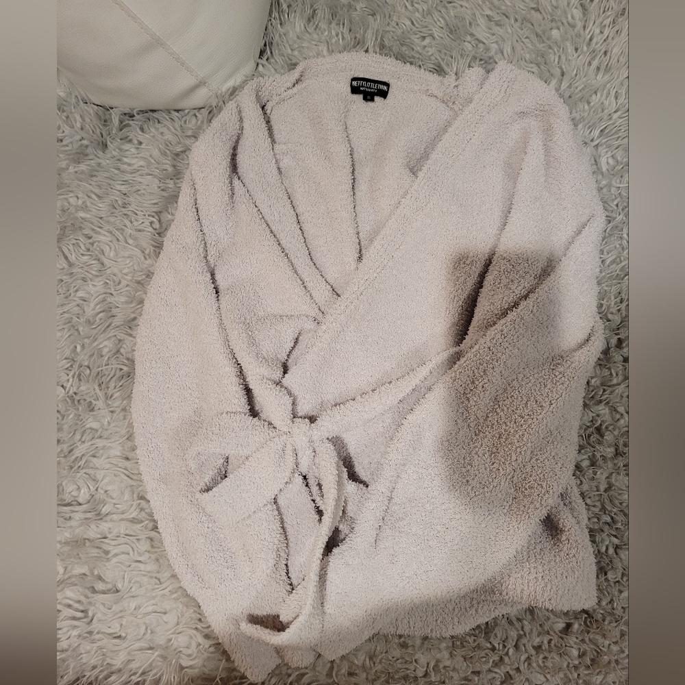 Pretty little thing size small gray sweater